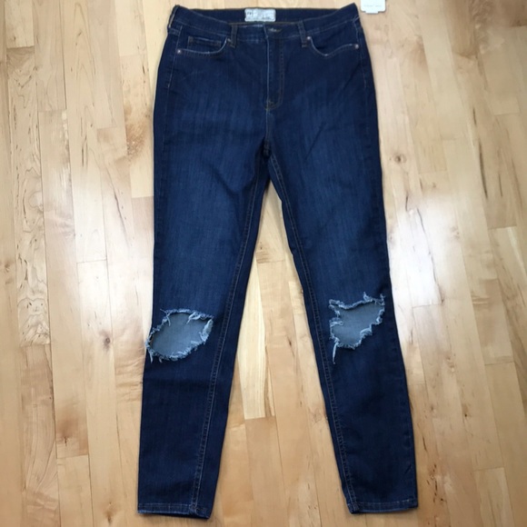 Free People | Busted Knee Dark Wash Jeans - Picture 2 of 8